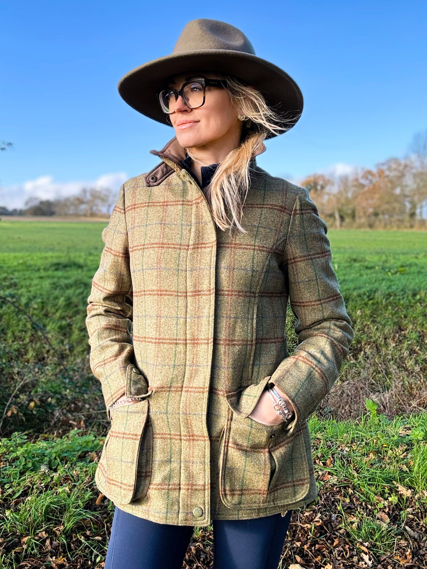 Surrey Damer Tweed Coat In Clover - Normal passform