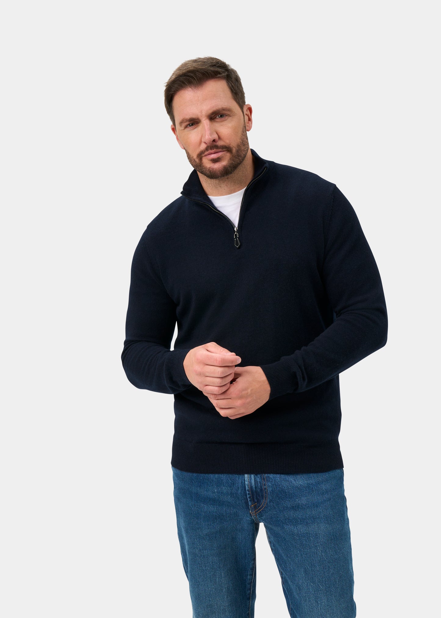 Hanbury Cashmere Zipped Mock Neck Jumper in Dark Navy - Regular Fit