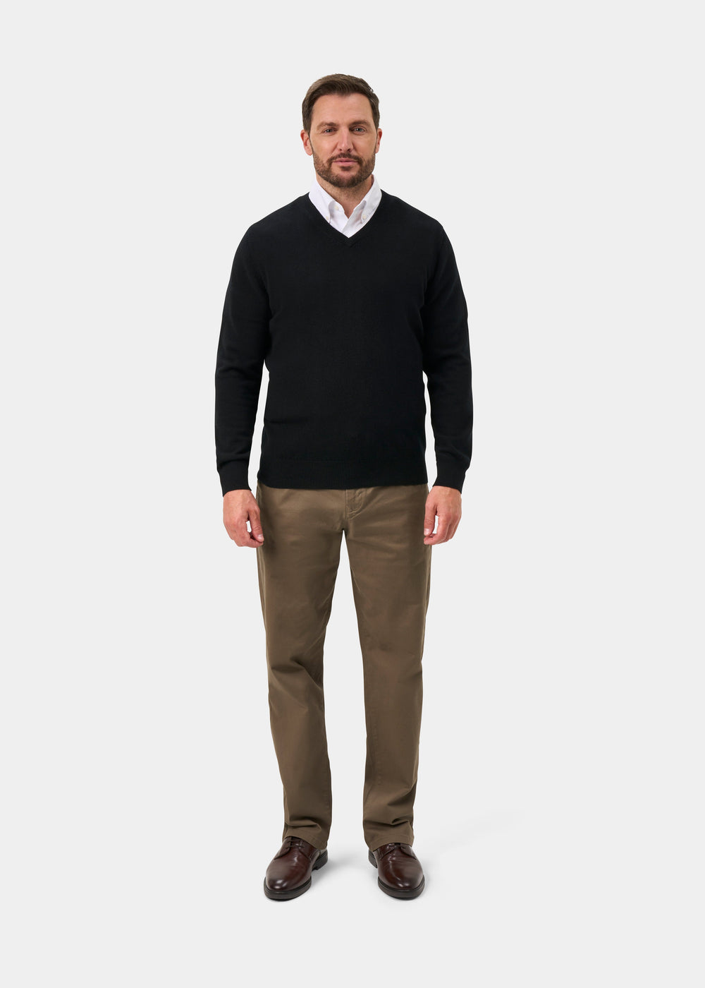 Haddington Pure Cashmere V-Neck Jumper In Black - Regular Fit