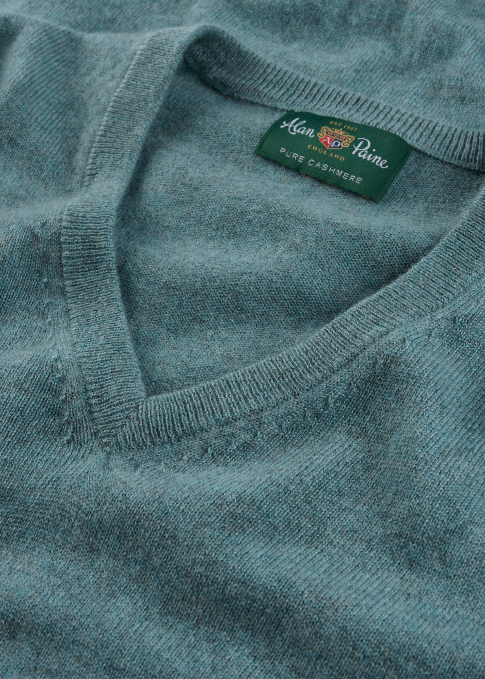 Men's Cashmere Vee Neck Jumper in Caspian