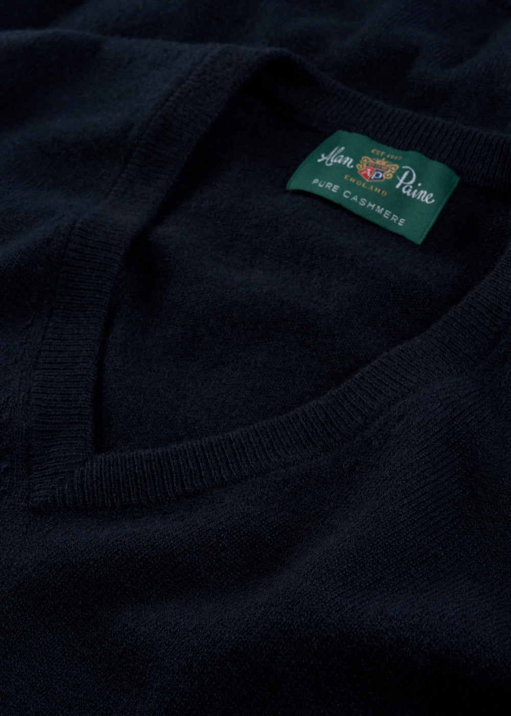 Men's Cashmere Vee Neck Jumper in Dark Navy