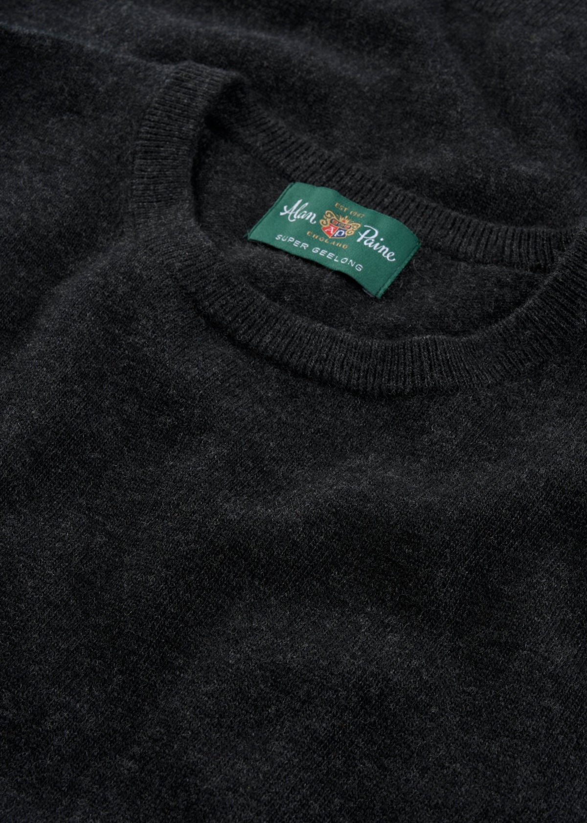 Men's Geelong Wool Crew Neck Jumper in Charcoal