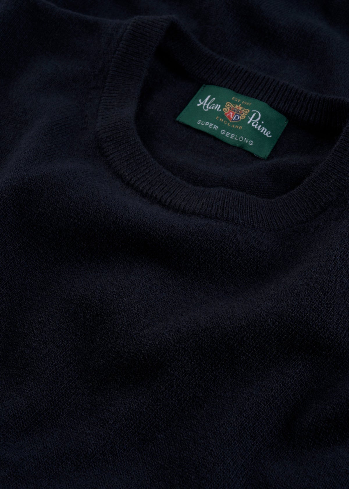 Men's Geelong Wool Crew Neck Jumper in Dark Navy