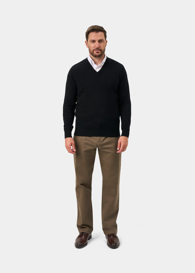 Albury Geelong Wool Jumper in Black - Regular Fit