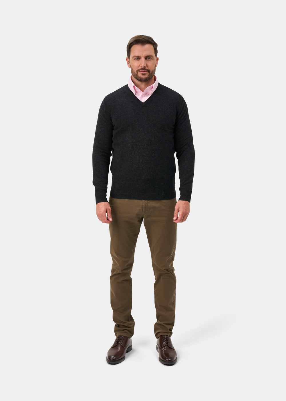 Albury Geelong Wool Vee Neck Jumper In Charcoal - Regular Fit