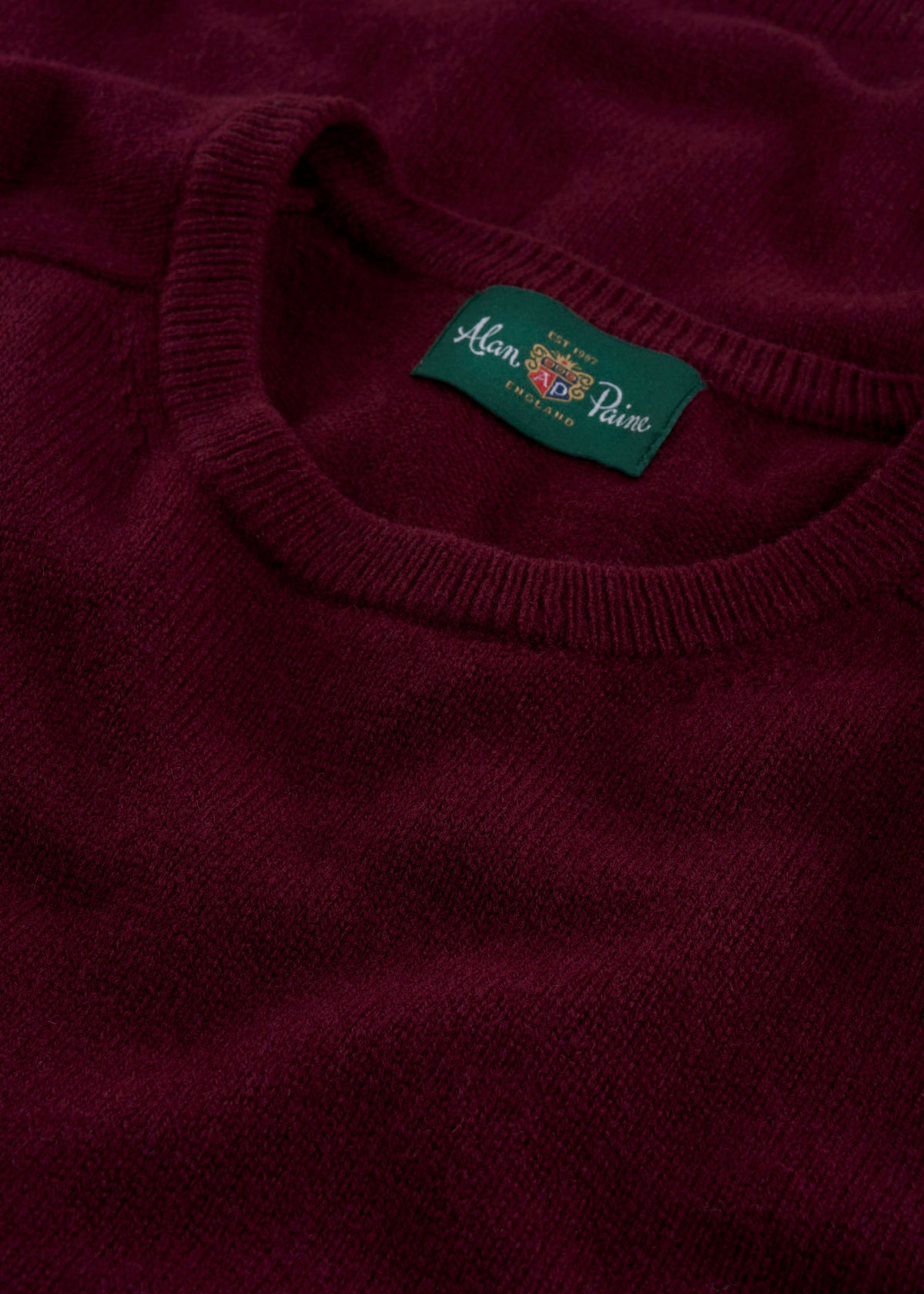 Men's Lambswool Crew Neck Jumper in Bordeaux