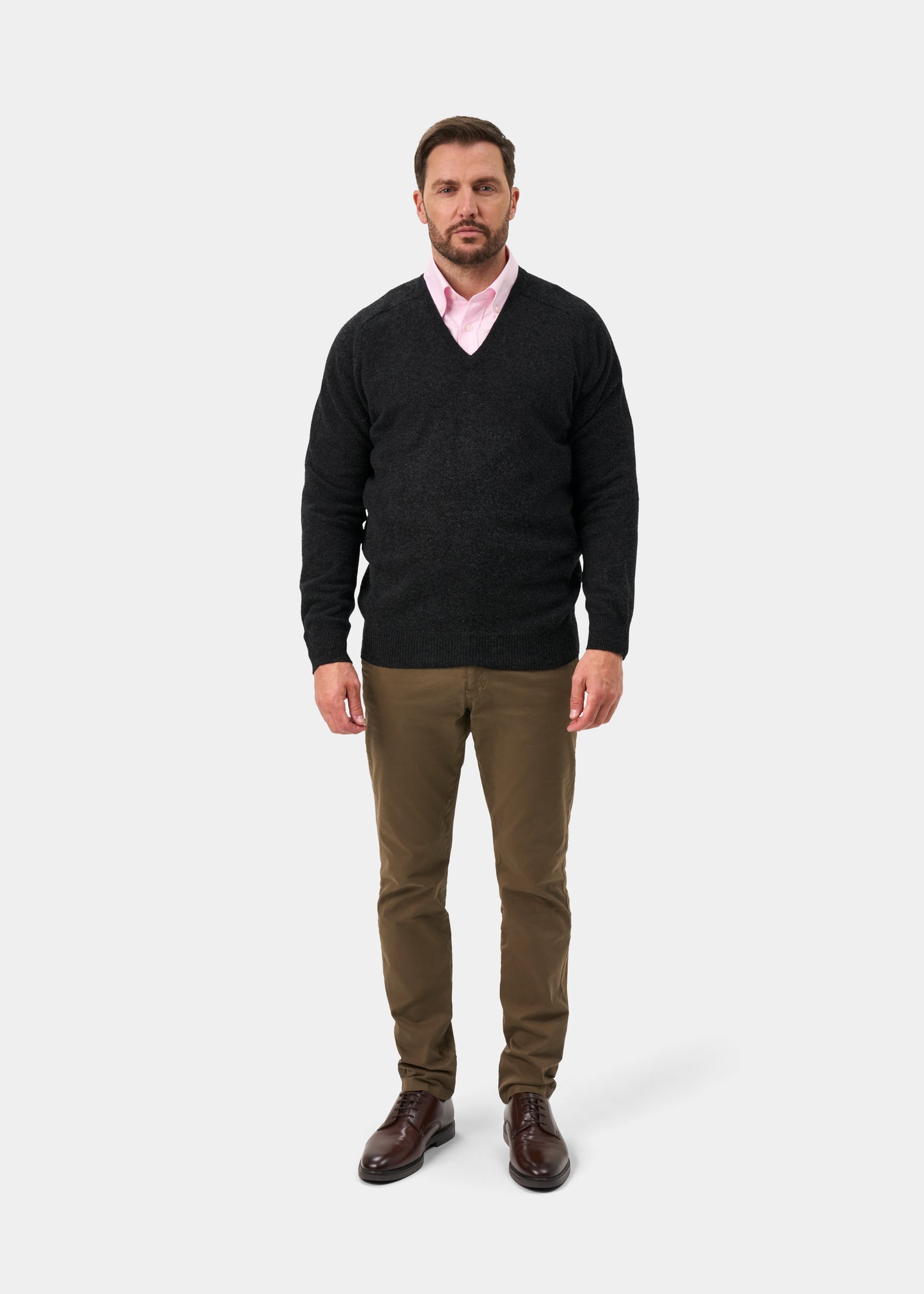 Hampshire Men's Lambswool Jumper in Charcoal - Classic Fit