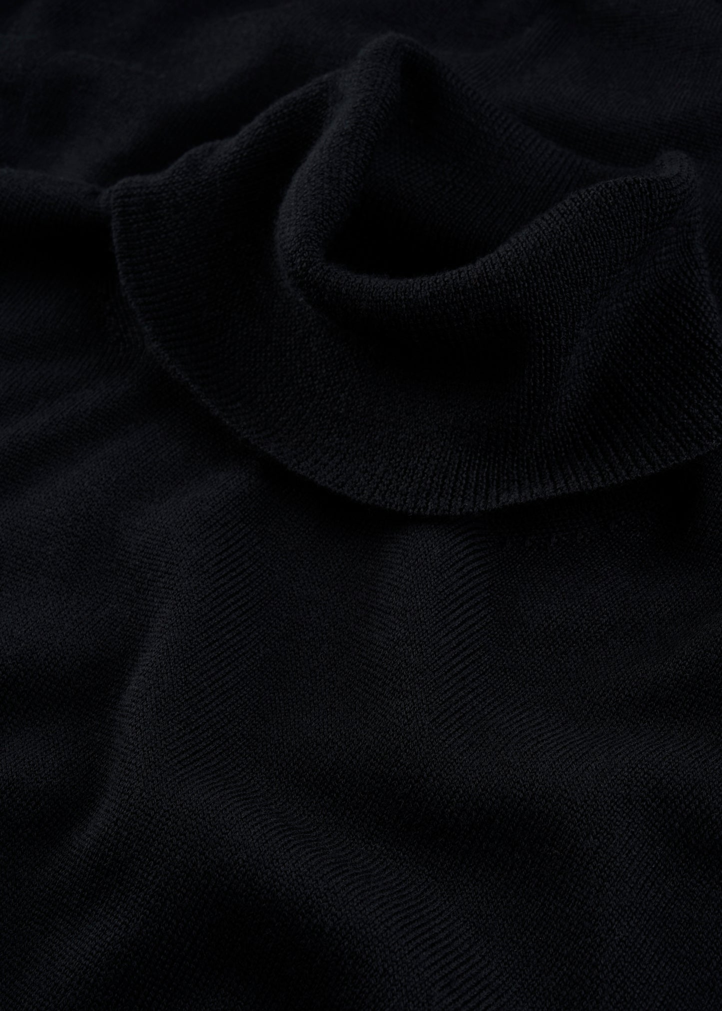 Men's Merino Wool Roll Neck Jumper in Black