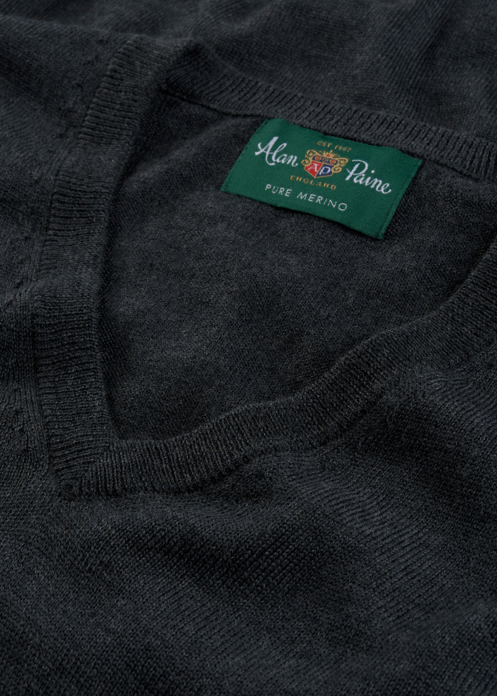 Men's Merino Wool Vee Neck Jumper in Charcoal