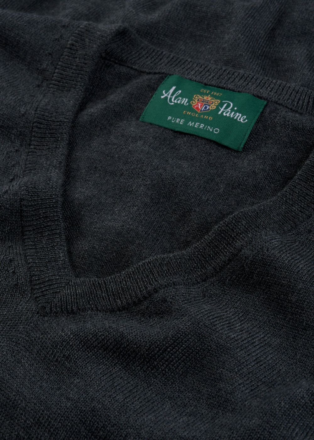 Men's Merino Wool Vee Neck Jumper in Charcoal