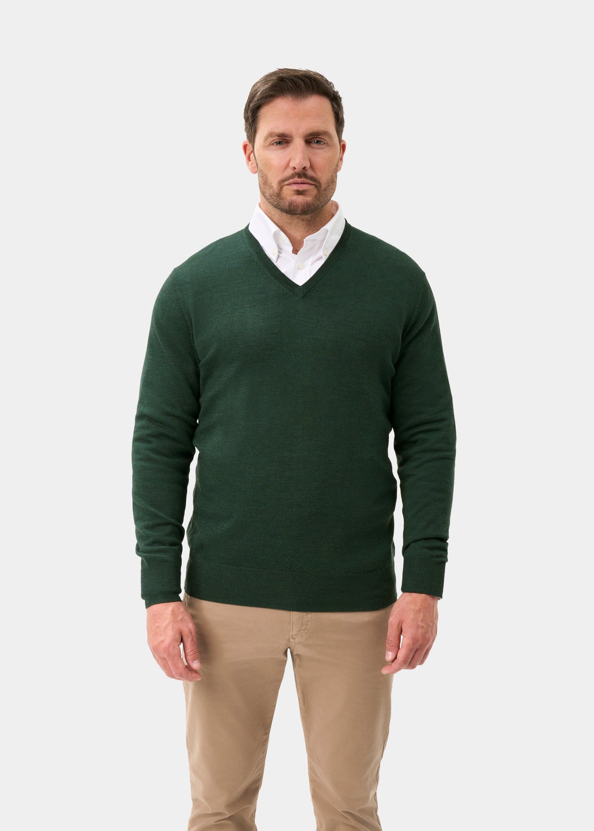 Men's Merino Wool Vee Neck Jumper in Hunter Green