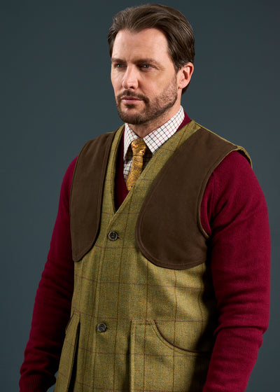 Rutland Men's Tweed Shooting Waistcoat In Lichen 