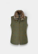 Alan Paine Surrey ladies tweed gilet in seabrook green with a detachable faux-fur collar and zip front fastening.