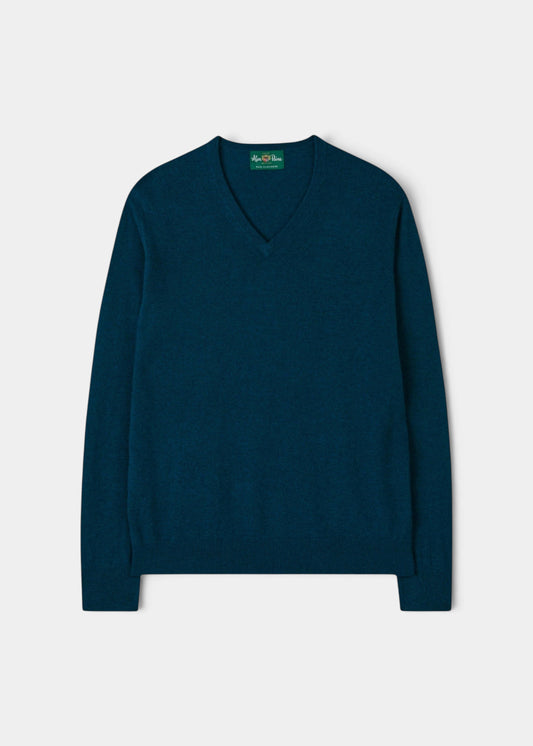 Alan Paine Haddington v-neck jumper in bottle blue, crafted from 100% cashmere with ribbed hem and cuffs.