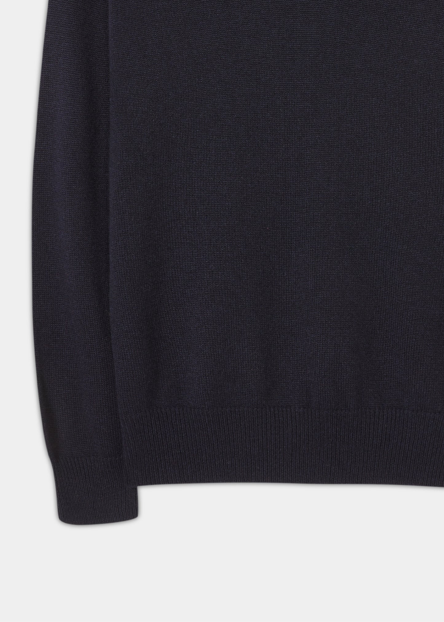 Selkirk Cashmere Jumper i mörk marinblå - klassisk passform