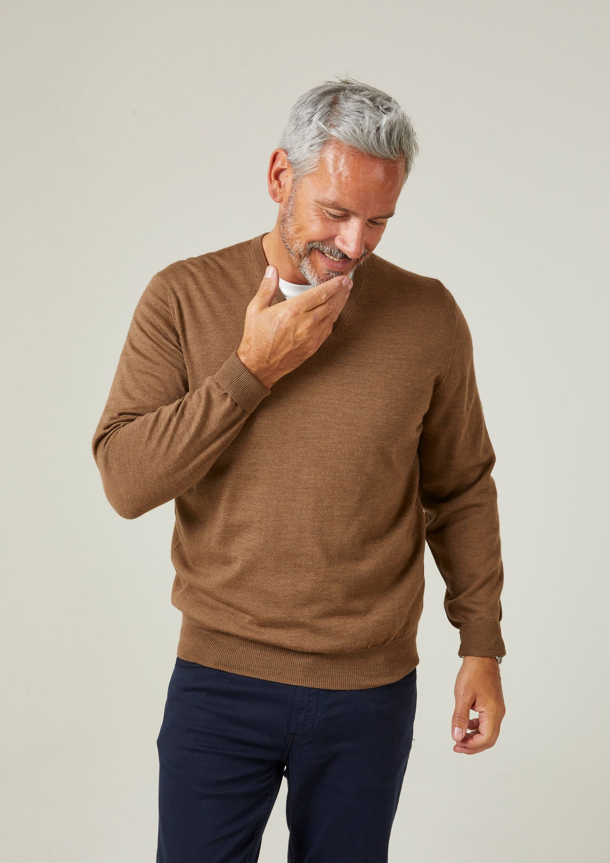 Millbreck Merino Wool V-Neck Jumper In Chestnut - Regular Fit